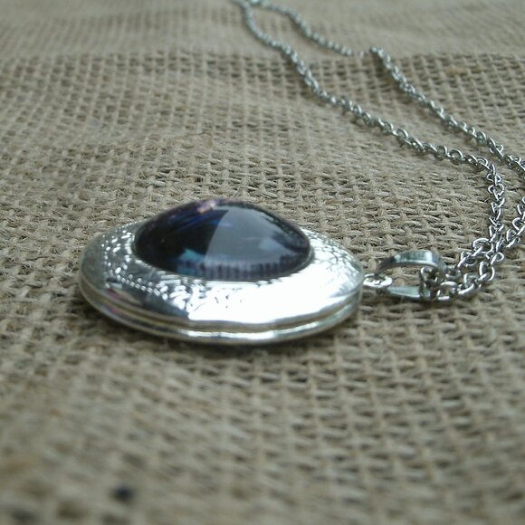 Black Angel Cat Locket Pendant Necklace - Picture 10 of 14